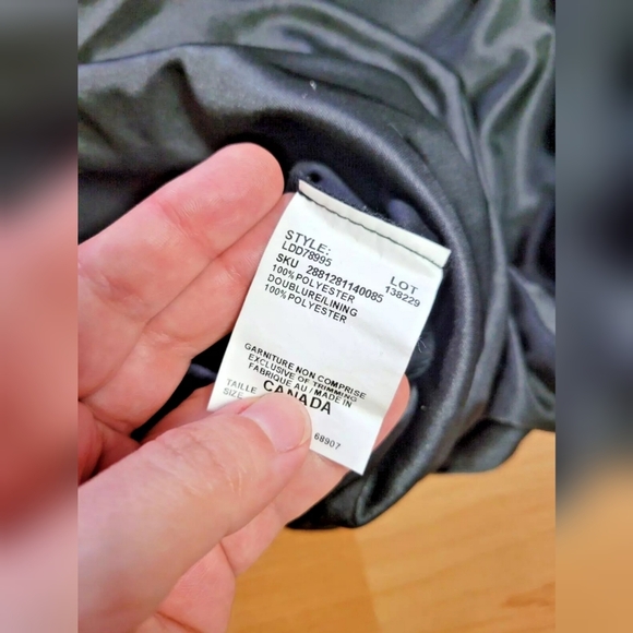 Le Chateau embellished one shoulder dress - Picture 6 of 11